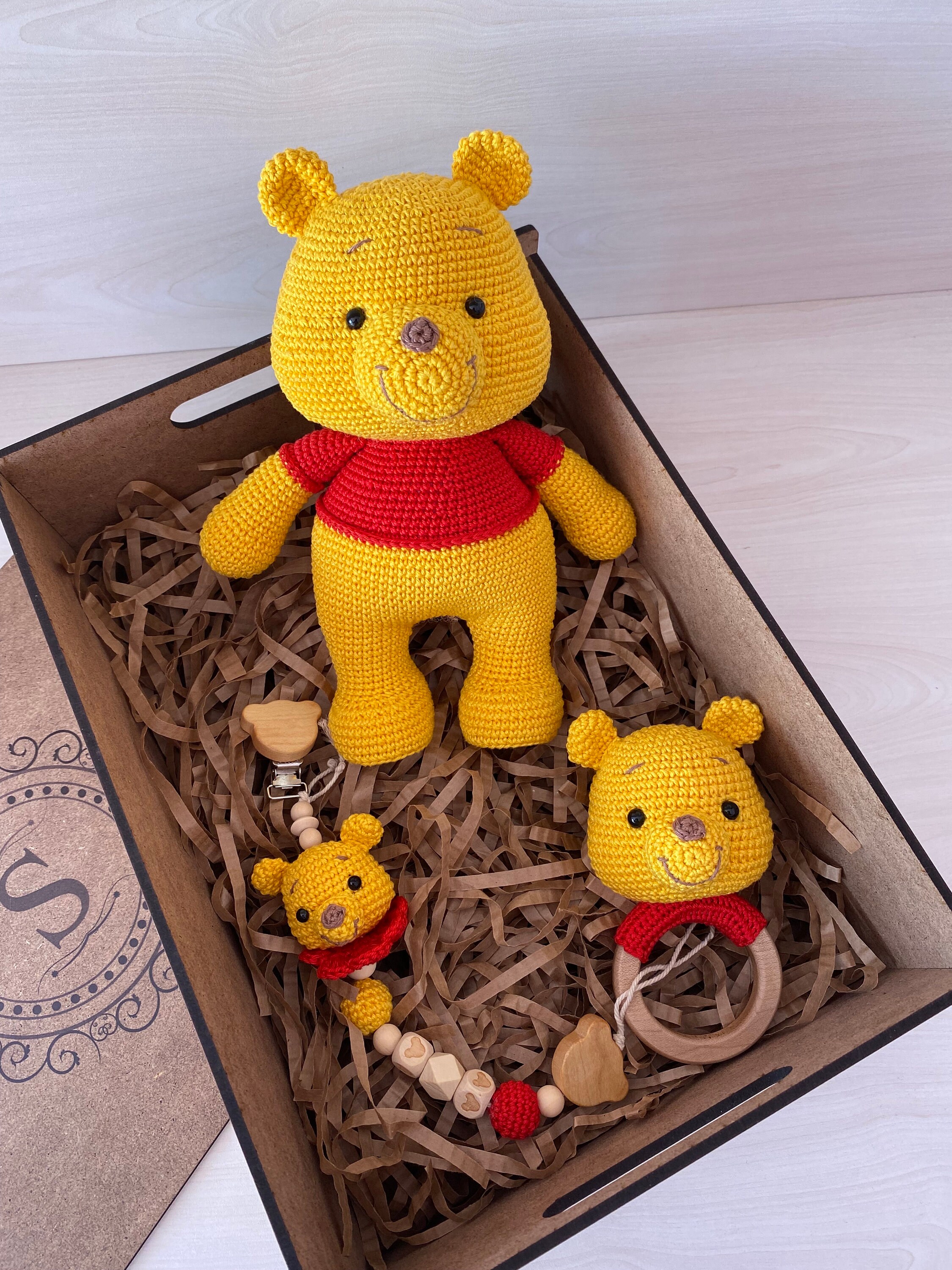 11+ Winnie Pooh Toy Box