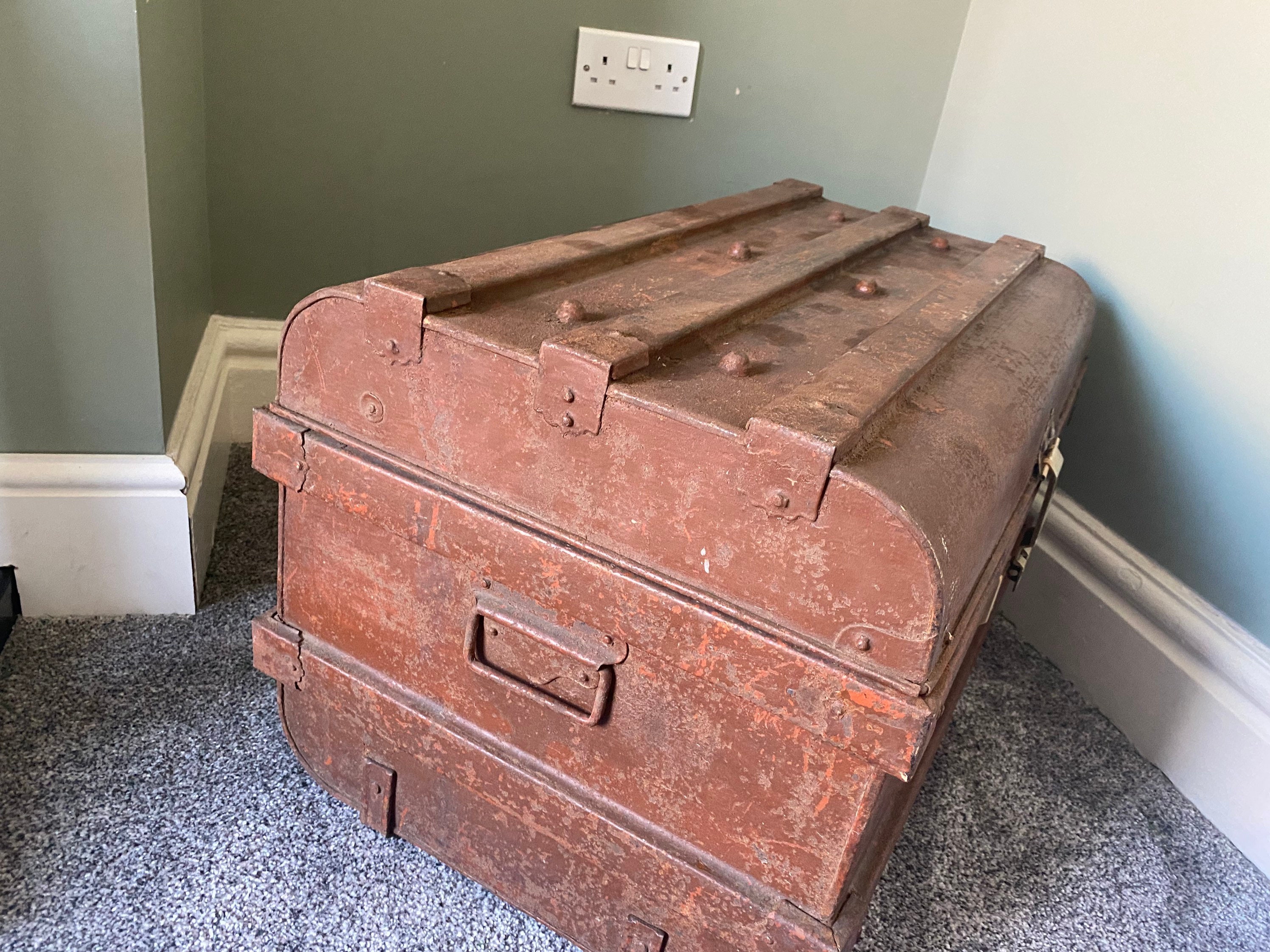 Large Antique Metal Trunk Steamer Trunk Vintage Rustic Metal Etsy UK