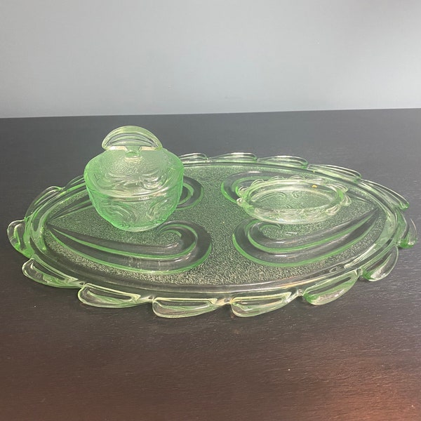 Vintage Green Glass Vanity Set - Art Deco Rutland Pattern, 1930s