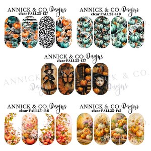 Peut inclure: Collection de motifs pour nail art sur le thème de l'automne. Les motifs comprennent des citrouilles, des compositions florales et une sorcière. Les motifs sont étiquetés avec le texte "ANNICK & CO. Designs" et "clear FALL25-127, 148, 157, 146, 145".