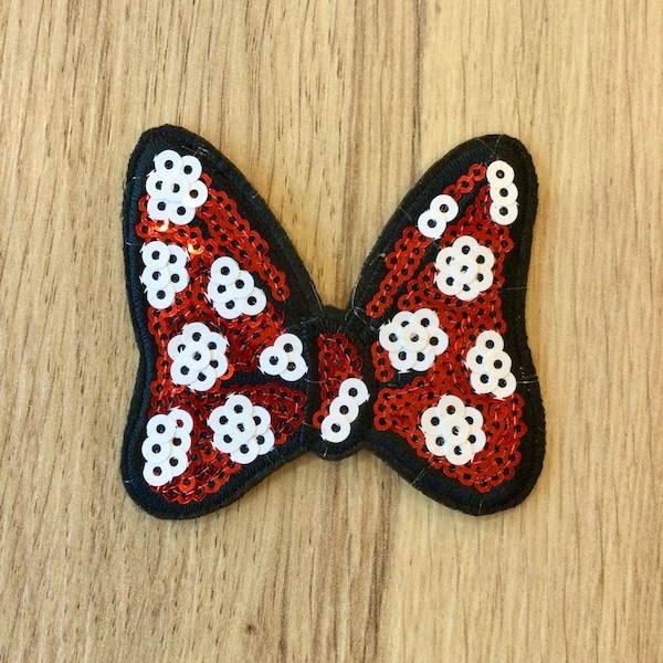 Patch brodé noeud Minnie à sequins rouges