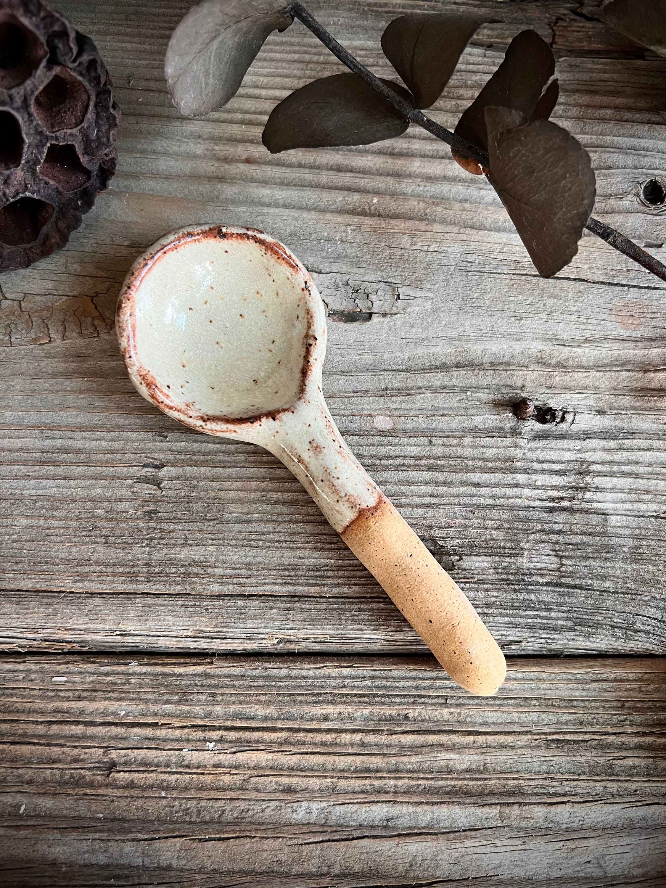 Cucharas soperas, spoons. #ceramica #ceramics #pottery #handmadeceramics  #slabbuilt #slabbuiltceramics