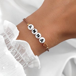 Pulsera macrame con letra y corazón / pulsera con nombre con corazón / pulsera inicial de letra taupe ajustable oro rosa / pulsera de pareja