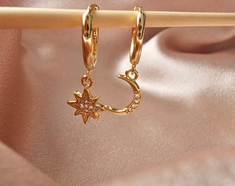 925 Sterling Silver Earrings / Gold Earrings Moon and Star / Gold Hoop Earrings / Hoops Earrings / Moon and Star Hoop Earrings / Women's Star Earring