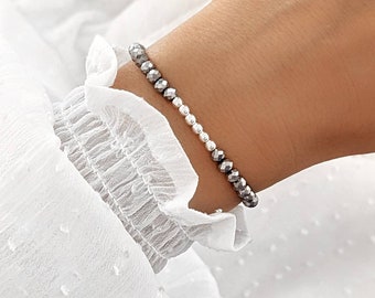 Perlenarmband silber grau / Kugelarmband silber /  Glasperlen Armband / Geschenk Freundin / Zartes Armband silber / Filigranes Armband Frau