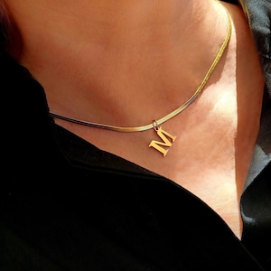 Collares con dijes de letras, colgantes impermeables / Colgante inicial dorado / Letras personalizadas / Dije de collar / Dijes de plata