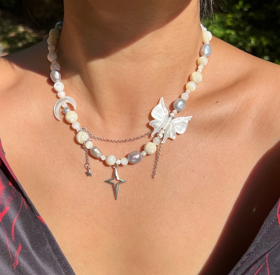 MECOOL Collana con ciondolo a forma di fiocco, da donna