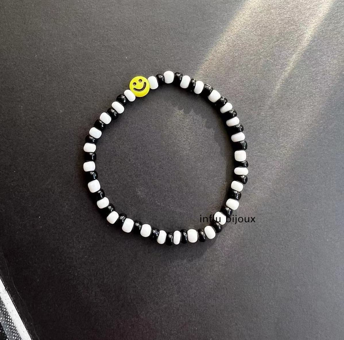 PUYYDS Boho Armband Handmade - Multicolor Perlen Mit Herz