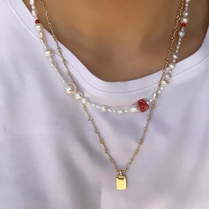 小さな淡水真珠と珊瑚竹の手作りネックレス、ベビーパール、ミニマル、14kgf、14k ゴールドフィルド。