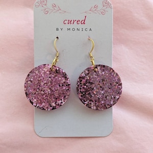 Boucles d&#39;oreilles roses, boucles d&#39;oreilles scintillantes, grandes, rondes, circulaires, résine, brillantes, déclaration, soirée disco, pendantes