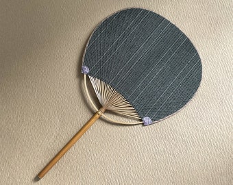 Japanischer schwarzer Stofffächer, Vintage Retro-Stil Bambusfächer, Uchiwa japanischer Fächer, Japanischer Handfächer, Bambusfächer