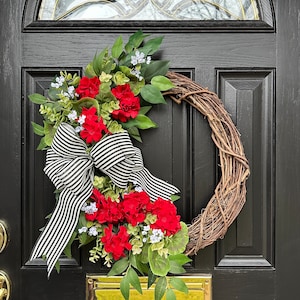 Front Door Red Geraniums Wreath