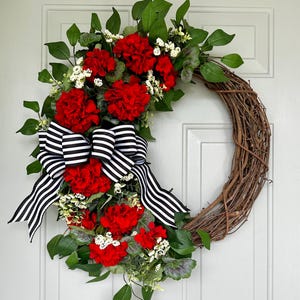 Front Door Red Geranium Wreath, Summer Red Floral Wreath