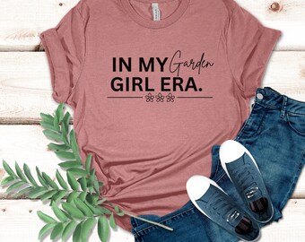 Minimalistisches Garten-Mädchen-Ära-T-Shirt, In meinem Garten-Mädchen-Ära-T-Shirt, Botanik-Studenten-Geschenk, Garten-Verein Gruppenhemden