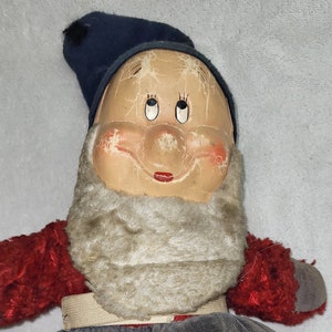 VINTAGE 7 Dwarves Doll