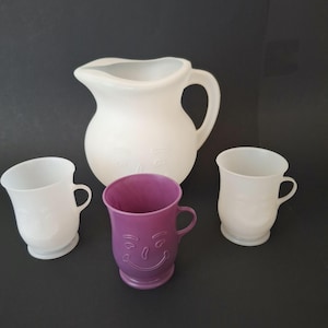 Vintage White Opaque Kool-Aid Plastic Pitcher/ Purple/ White Cups/ Drink  Set