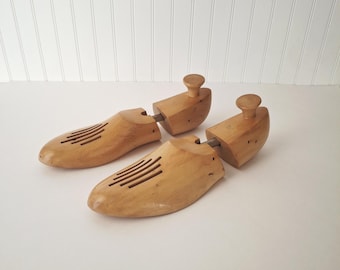 Vintage Wooden Shoe Tree Mold Stretcher Form Insert Pair