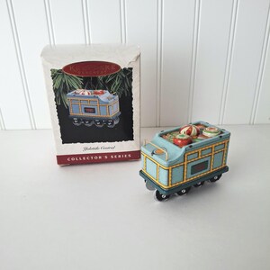 Vintage 1995 Yuletide Central Tender Car Hallmark Keepsake Ornament/#QX5079