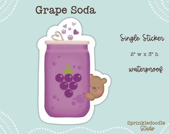 Kawaii Grape Soda Pop Can Cuddly Bear Sticker: Zoete verfrissing en schattige lekkernijen!