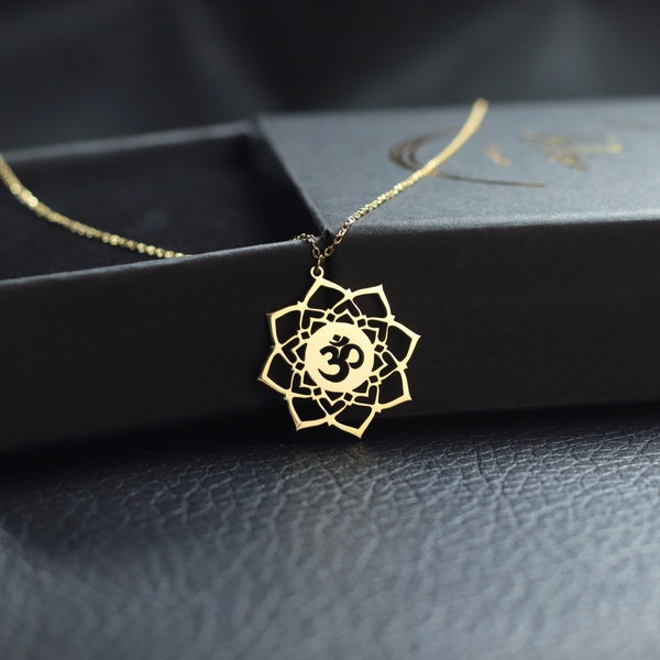 Om Chakra Necklace Aum Pendant Om Necklace Spiritual Jewelry Meditation Charm Yoga Pendant Dainty Om Chakra Pendant Yoga Mother Gift