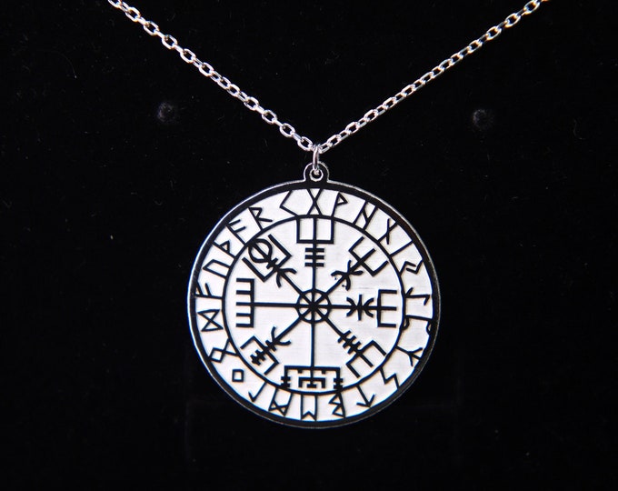 Viking Compass Pendant Nordic Charm for Men The VEGVISIR Celtic Talisman Necklace for Women Warrior Compass Nordic Compass Charm Powerful