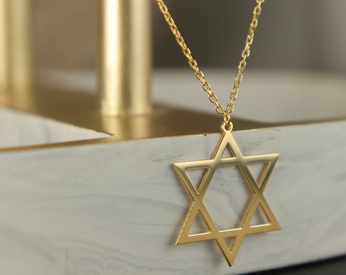The Star of David Necklace, Jewish Star Gold Magen David jewelry Silver Bat Mitzvah Gift Charm Religious Necklace Tiny Delicate Elegant