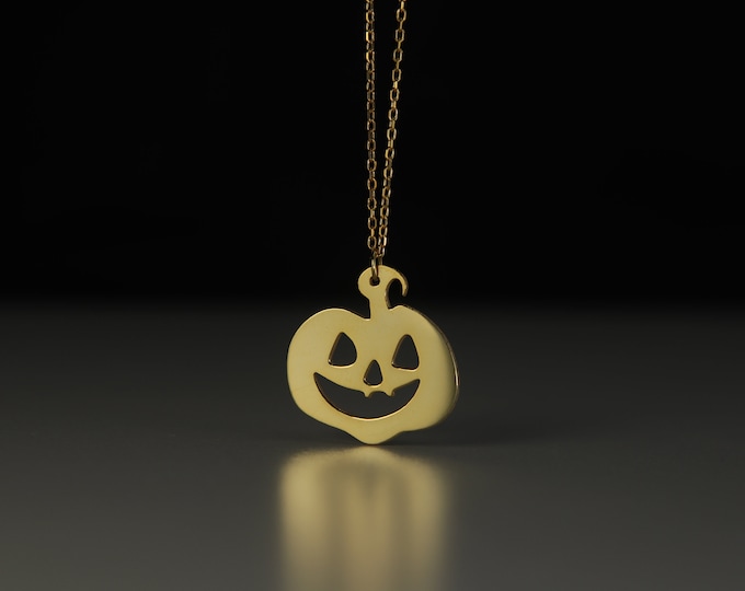 Silver Smiley Pumpkin Pendant, Spooky and Funny Pumpkin Face Necklace, Halloween Spirit in every occasions, Cute Pumpkin Necklace for Her