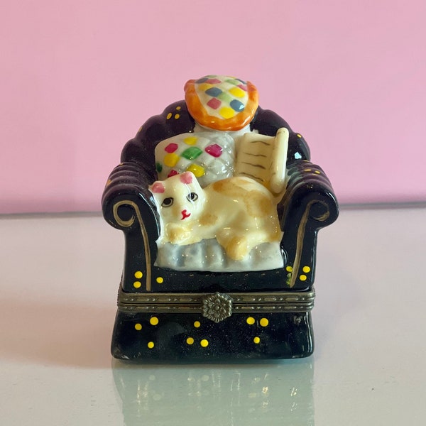 Sleepy Cat Trinket Box on Black Couch; Kitten Trinket Box; Vintage Trinket Box; Porcelain Hinged Trinket Box