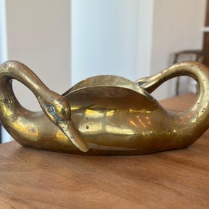 Vintage MCM Brass Swan Double Headed Planter; Brass Swan Planter