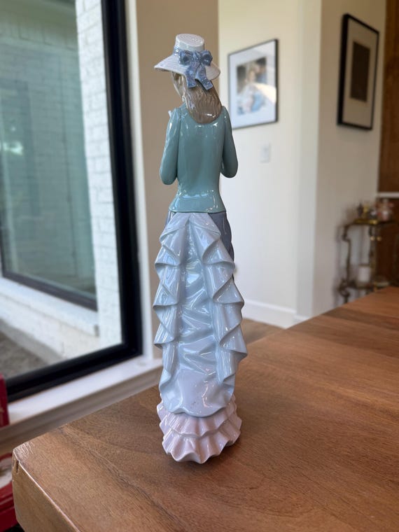 Retired Lladro Girl Reading a Book Figurine; Lladro Figurine - Etsy