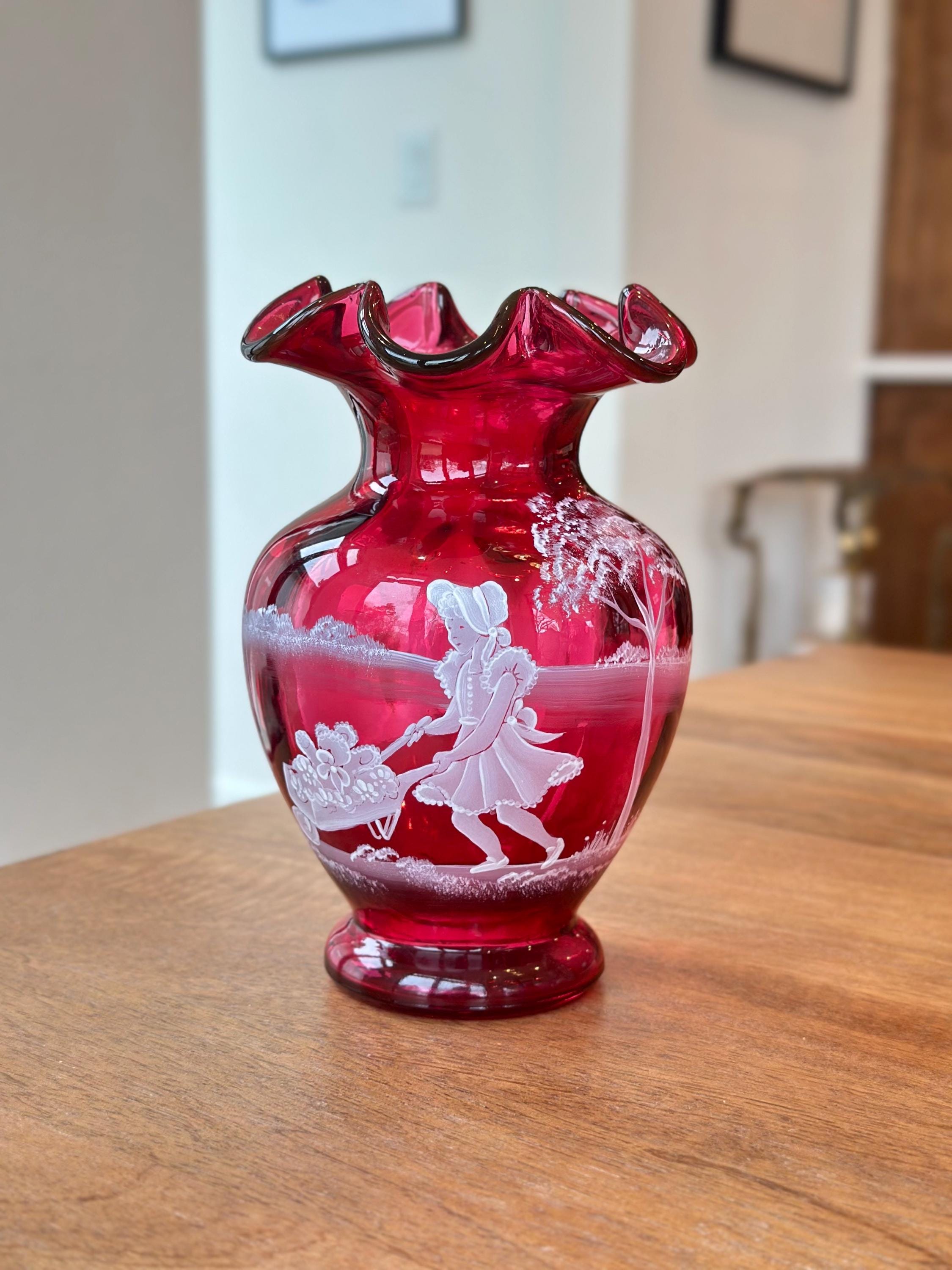 ヴィンテージ メアリー グレゴリー フェントン クランベリーガラス 花瓶