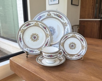 Discontinued Wedgwood Bone China Pattern ('24-'97) Columbia White
