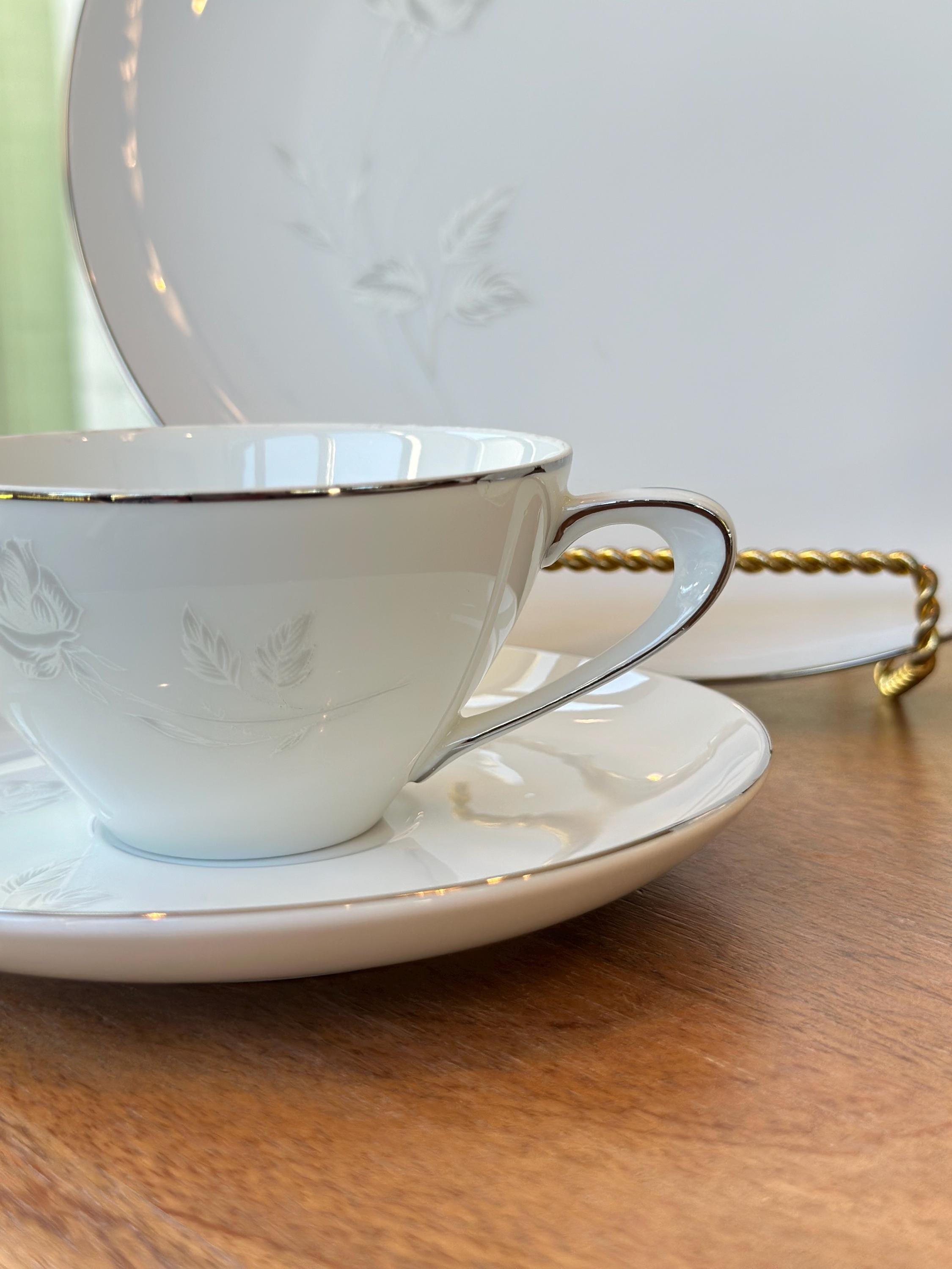 　Bone China Amazon.com | FHGNYSM Bone China Plates and Bowels,12-Pieces