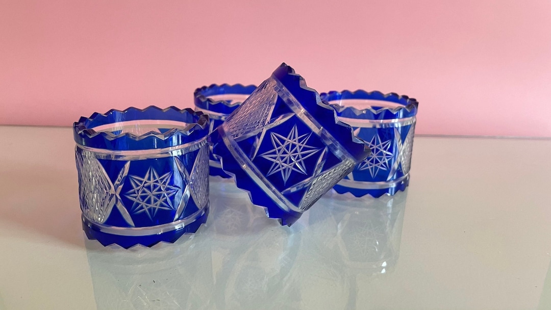 Set Vintage Glass Napkin Rings set of 4 in BLUE Glass Napkin Holders