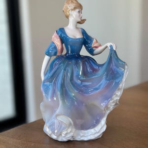 Vintage Royal Doulton Elizabeth Figurine 1990; Royal Doulton Bone China Figure HN2465