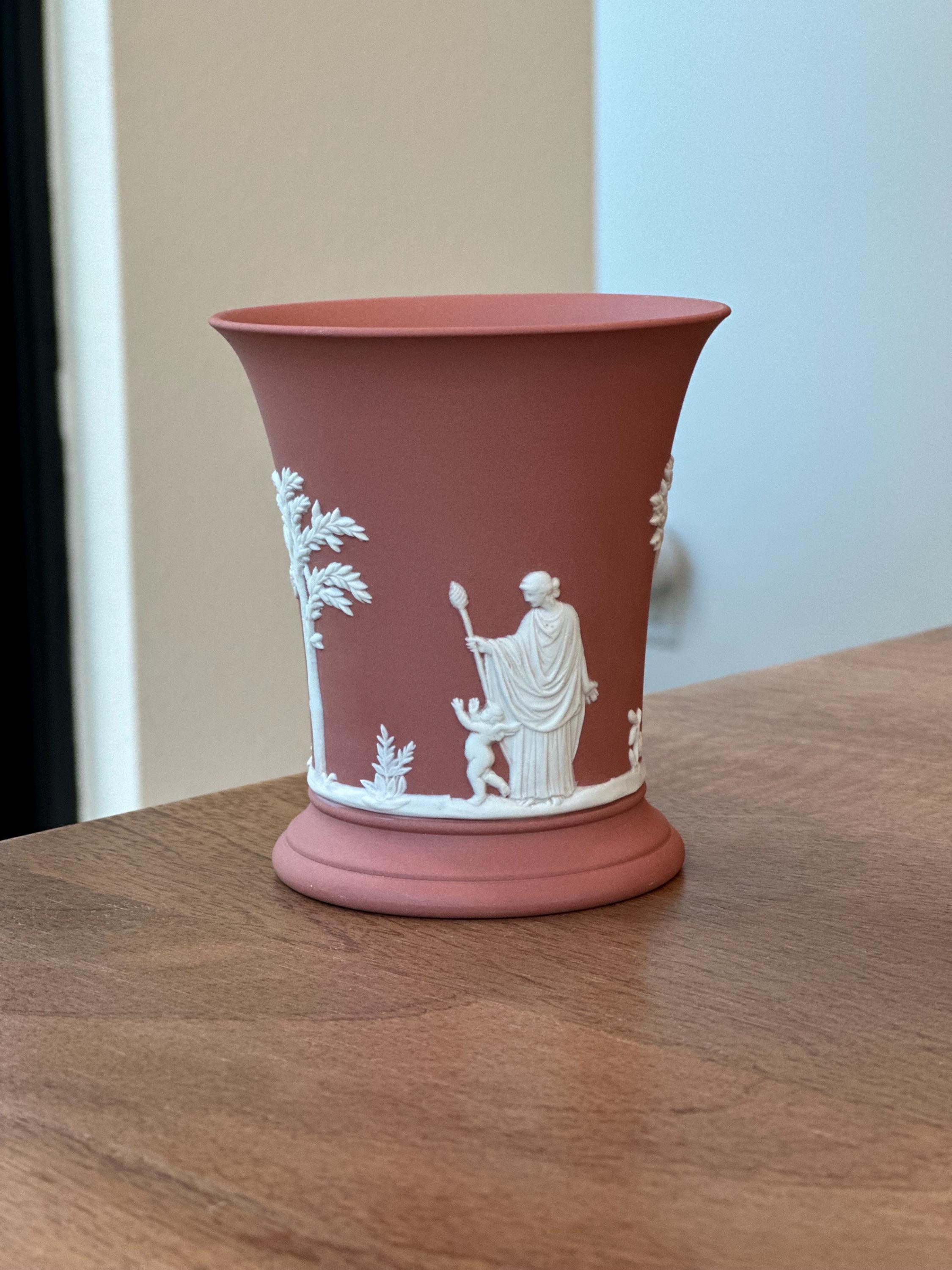 ウェッジウッド ジャスパーウェア テラコッタ トランペット花瓶