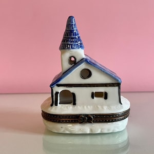 Church Trinket Box; Blue Trinket Box; Vintage Trinket Box; Porcelain Hinged Trinket Box
