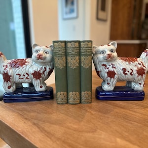 Vintage Pair Staffordshire Style Cat Bookends; Vintage Staffordshire Cat