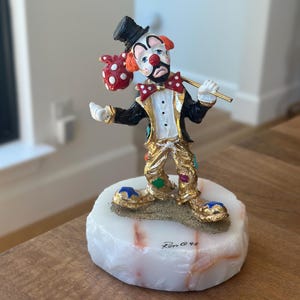 Signed Ron Lee 1995 Going my Way Hitchhiking Clown Onyx Base; Ron Lee Clown 1995