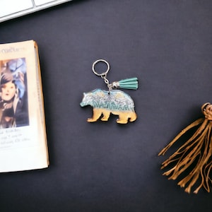 Bear Keychain, Epoxy resin bear, Mountain Bear, In the Woods, Camping keychain, Epoxy keychain, Mountain life, Bear in nature, Outdoors gift