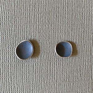 Small Silver with Slate Blue Center
