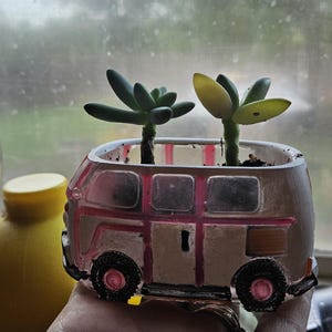 Maceta estilo furgoneta hippie