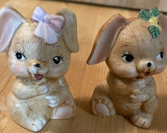 Vintage Bunny Rabbit Salt And Pepper Shakers With Stoppers Made In Korea