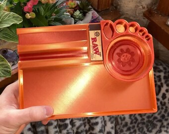 キングサイズローリングトレイ - 内蔵ペーパーディスペンサー | ライター＆グラインダーホルダー | スタッシュキット