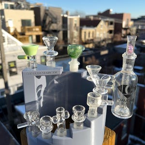 The Glass Staircase (Gray) - Bowl Holder for Water Pipe | 18mm Bowl Piece | 14mm Bowl Piece | Stoner gifts | Bowl Piece Holder