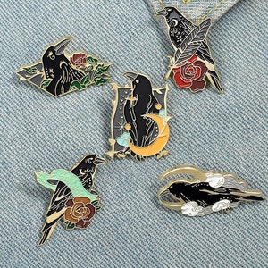 Crow Raven Enamel Pin Custom Bird Feather Moon Flowers Brooches Bag Lapel Pin Punk Badge Gothic Jewelry Gift for Friends