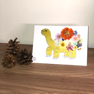 Pressed flower thank you card, dries flower greeting card, real flower art, nature lover, animal lover