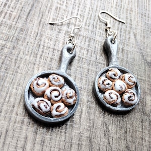 Cinnamon roll earrings, Mother's day gift for bakers, miniature food earring, statement earring, dessert earring, bakery earring