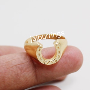 92.5 sterling silver ring Horseshoe hallmarked 925