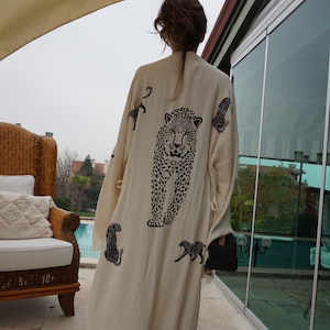 Kimono de muselina de algodón hecho a mano con estampado de leopardo, estilo boho playero